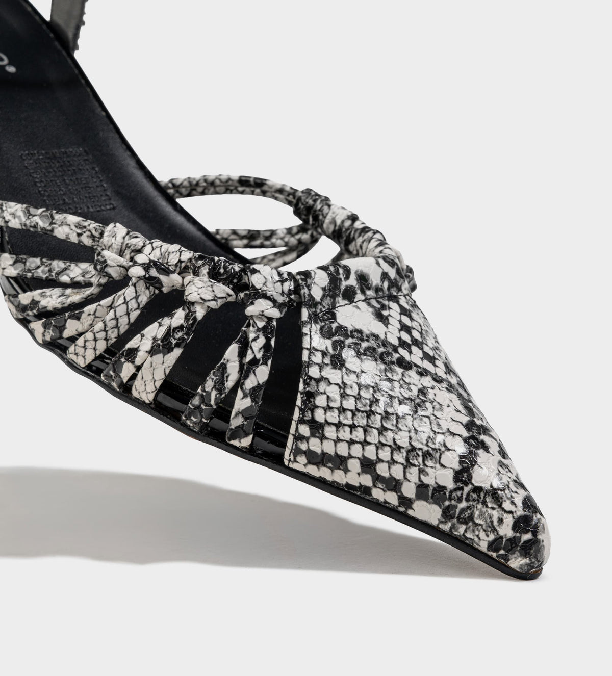 ZAPATILLA DESTALONADA TACÓN KITTEN ANIMAL PRINT